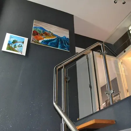 Charming 3-bed In Διαμέρισμα