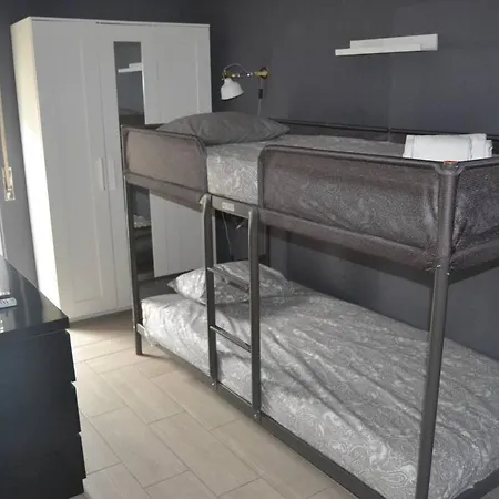 Appartamento Charming 3-bed In *